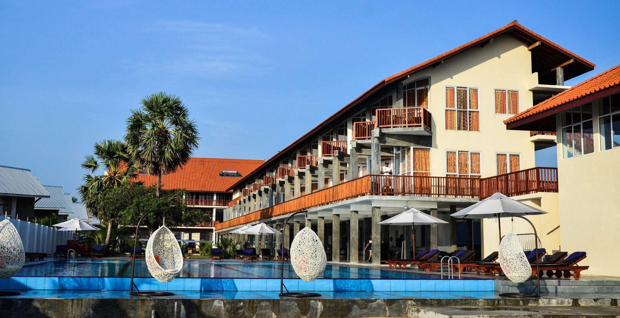 Marina Beach Passikudah Exterior foto